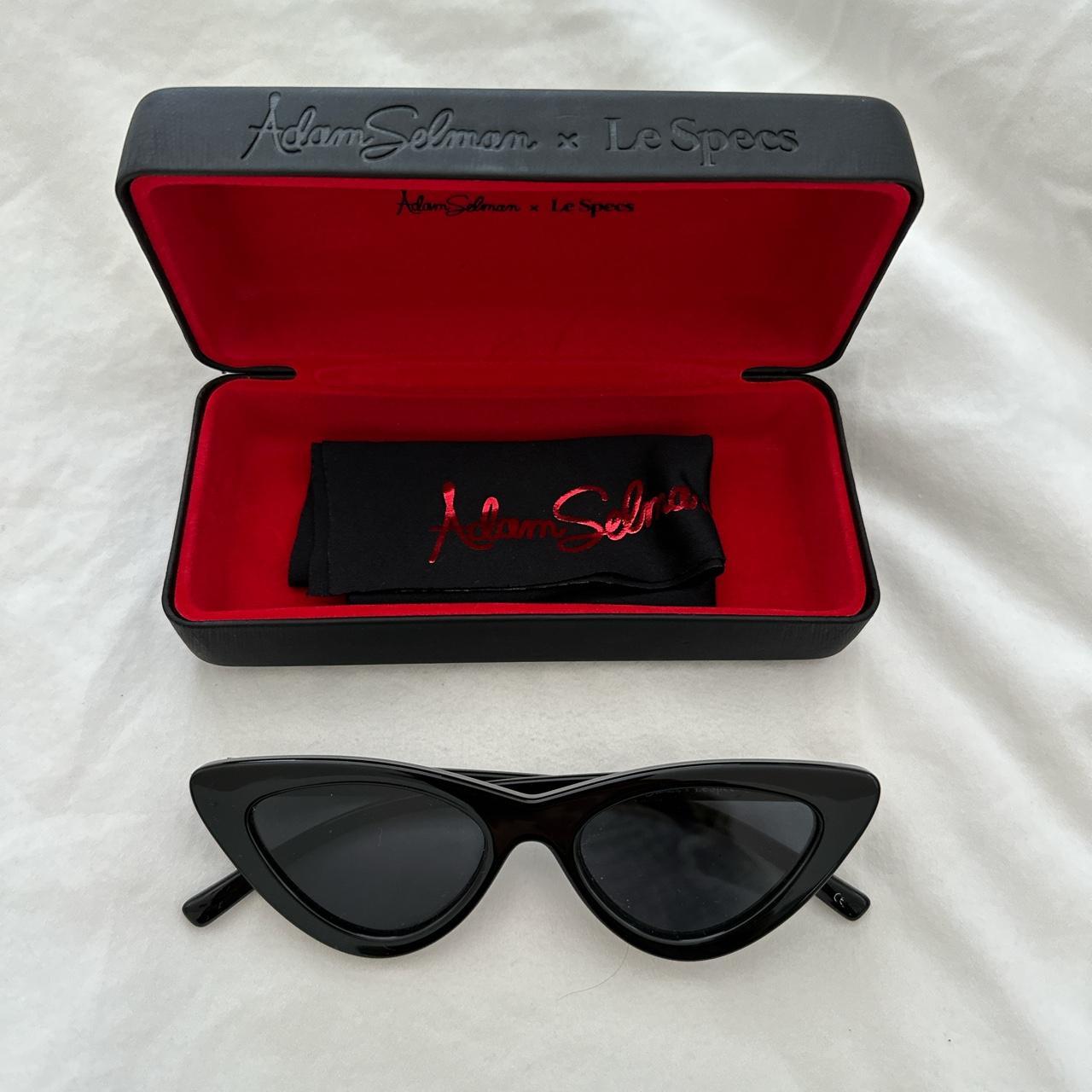 Le Specs Women's Black Sunglasses | Depop