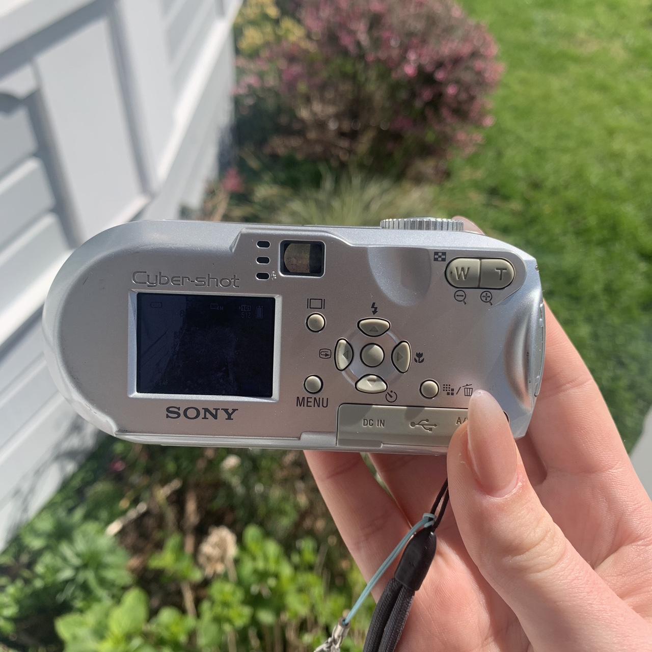 SONY CyberShot DSCP73 digital camera! Rare find... Depop