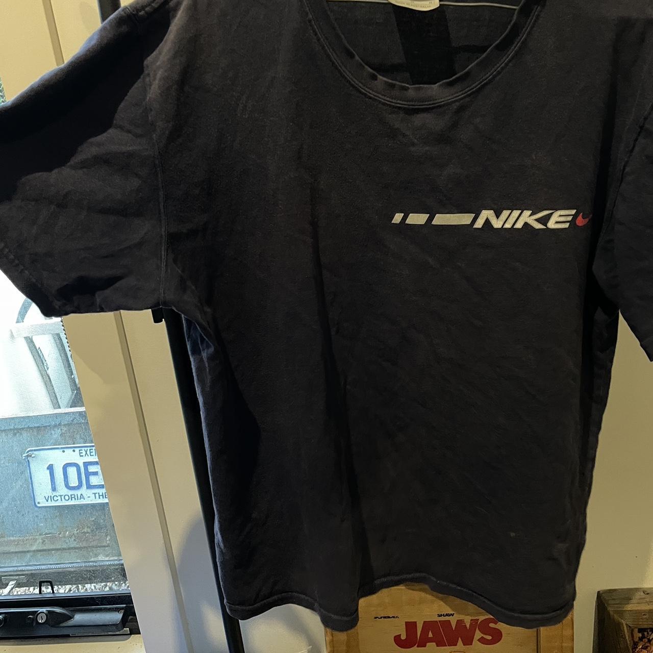 mens navy nike t shirt