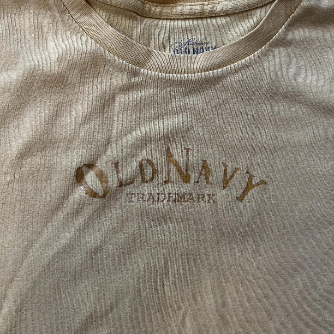 Petite vintage Old Navy yellow tee // perfect... Depop