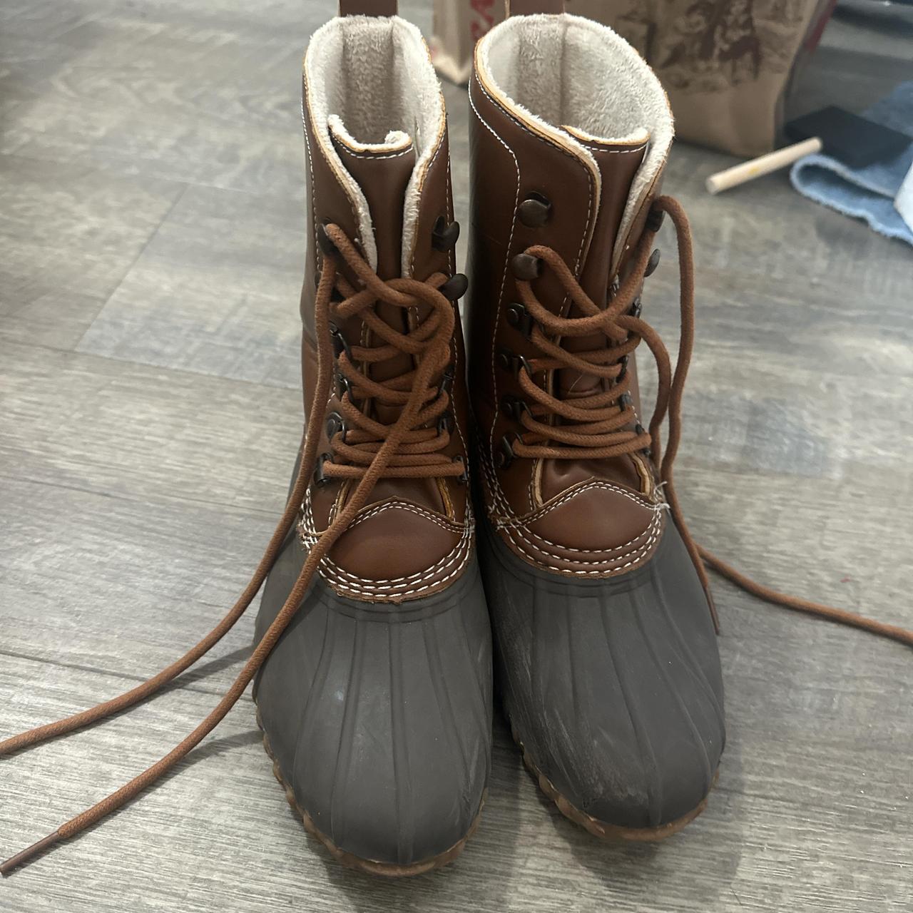 Sprit duck boots with some wear duckboots sprit. Depop