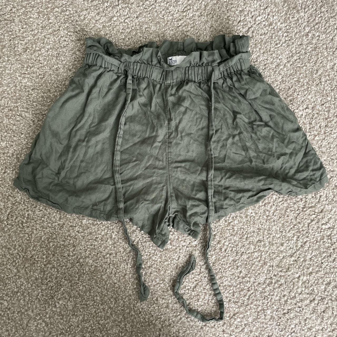 Hollister flowy shop shorts