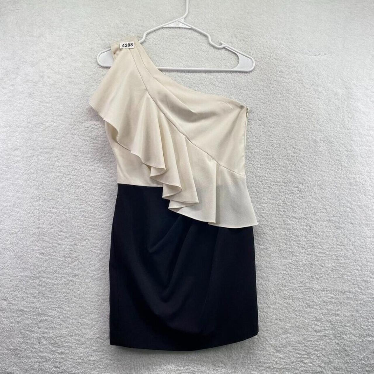 Belle Badgley Mischka One Shoulder Dress Size 4 Depop