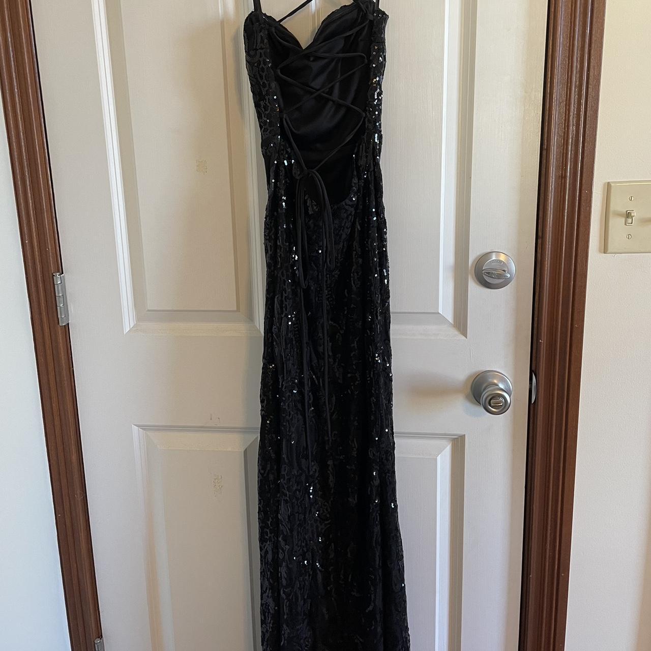 Windsor XS dress worn once!!! perfect for prom or a... - Depop