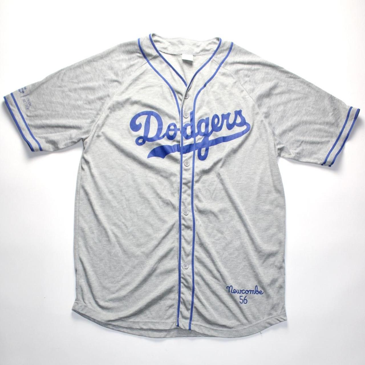 Dodger jersey shirt (Size XL) In good condition but - Depop