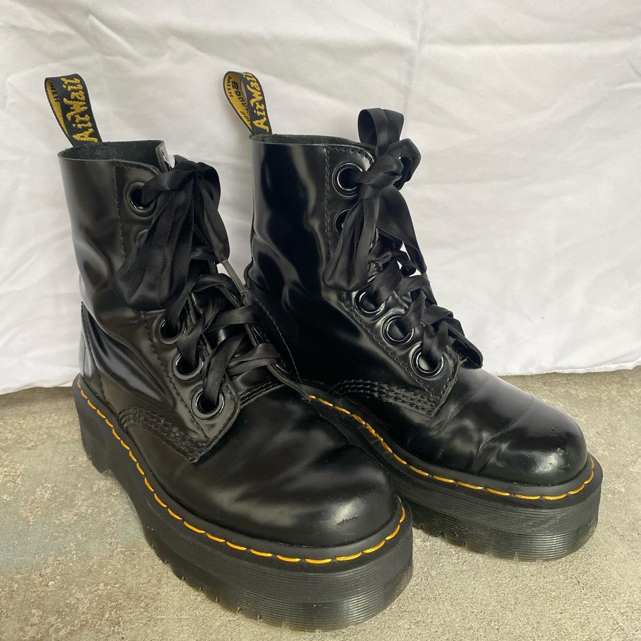 Dr martens molly black best sale patent lamper