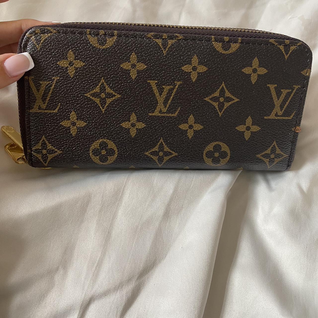 Louis Vuitton monogram bill wallet MI0948 (4th - Depop