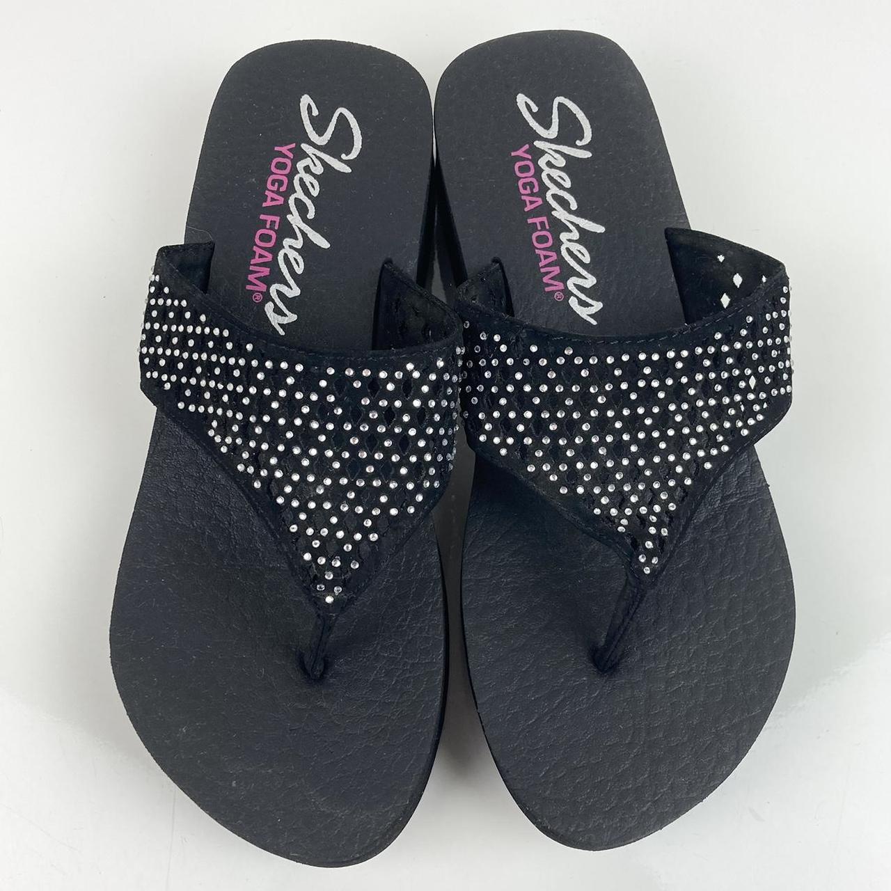 Skechers slippers yoga on sale foam