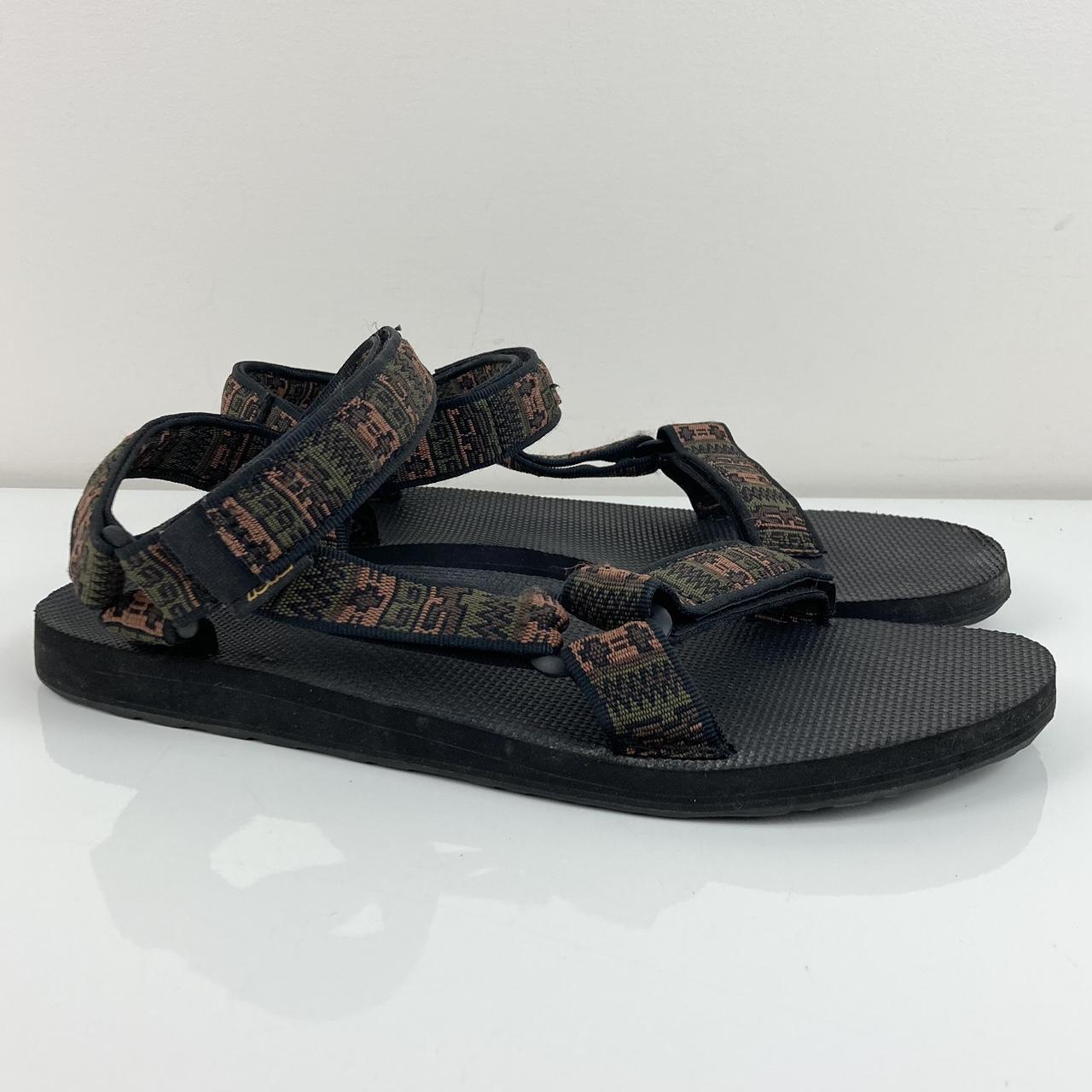 Strappy hot sale hiking sandals