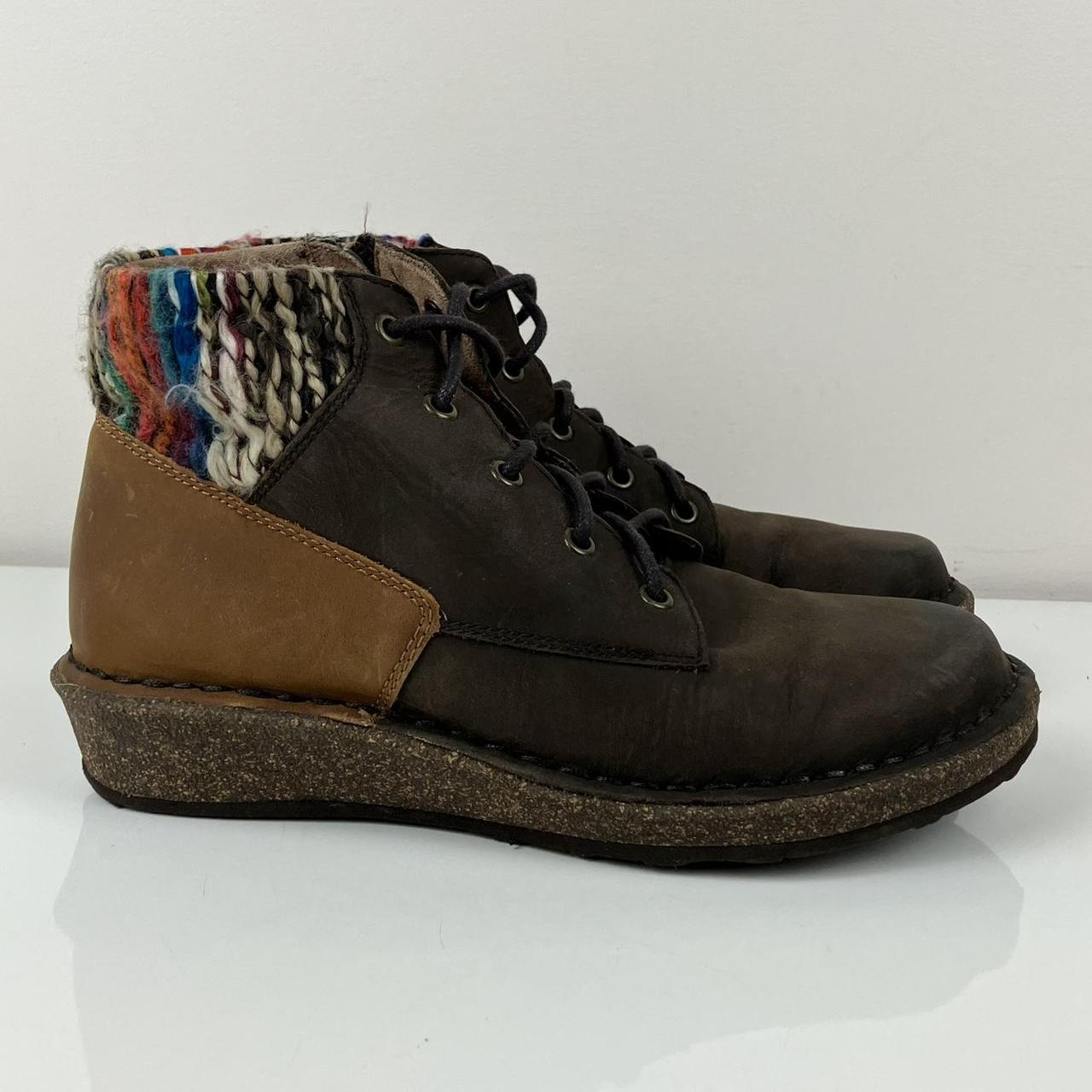 item listed by cheekykicks