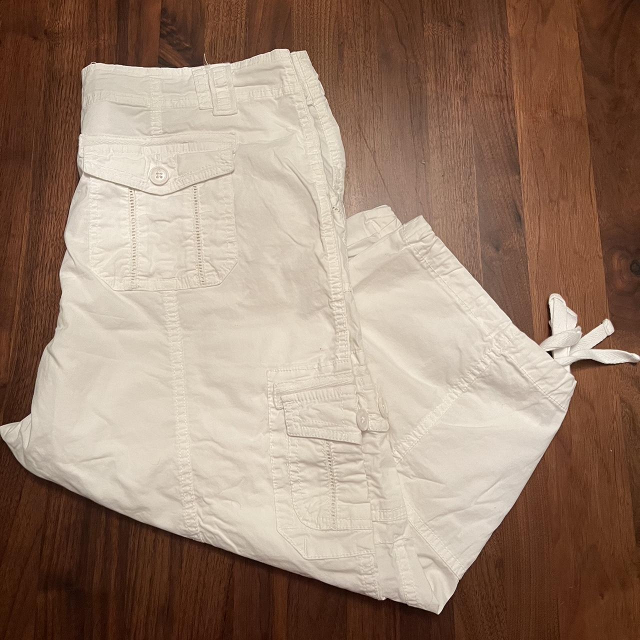 White DressBarn Capri Cargo Pants Brand... Depop