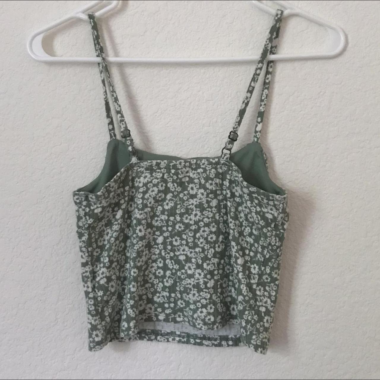 Live To Be Spoiled Women's Green Crop-top (2)
