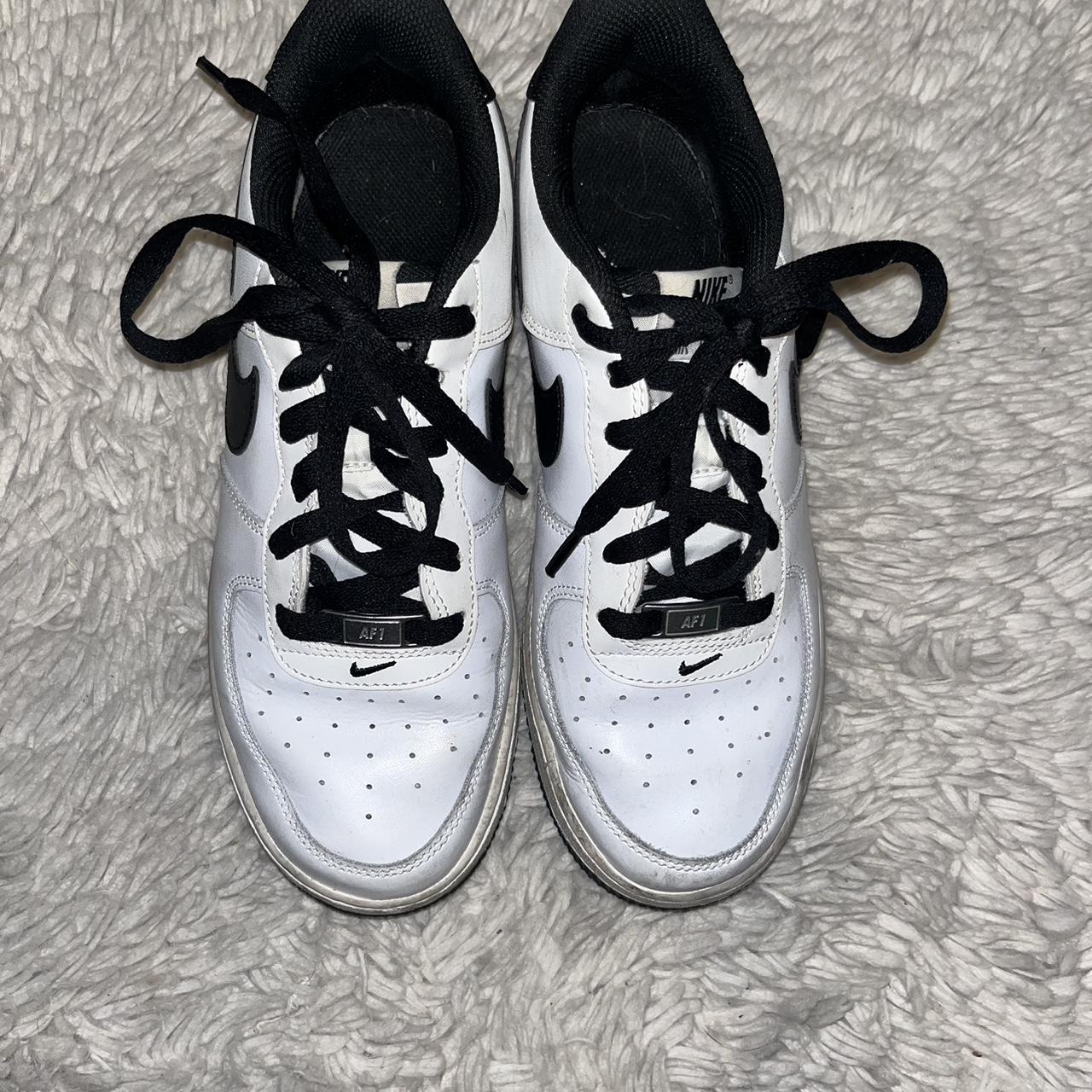 womens nike air force black and white