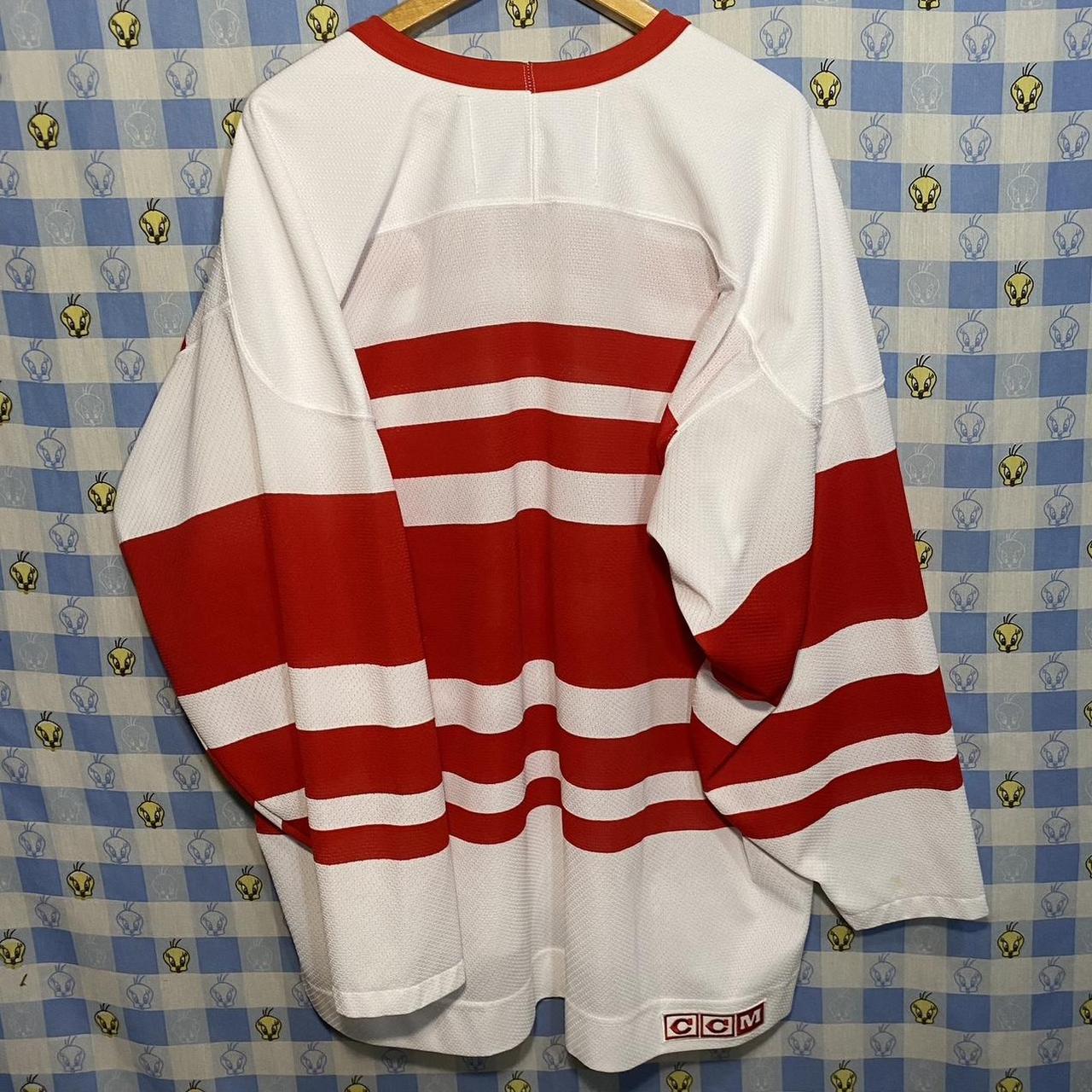 Canada Goose Men's Red and White Top (2)