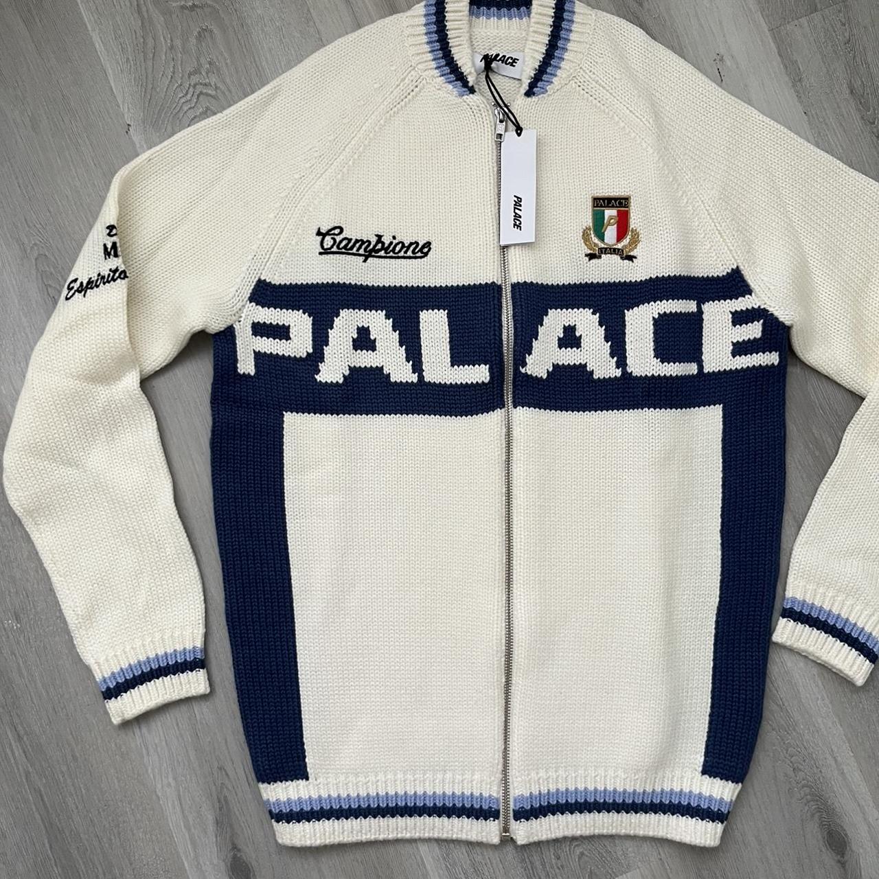 Palace cycle knit white Size: small Chest 102