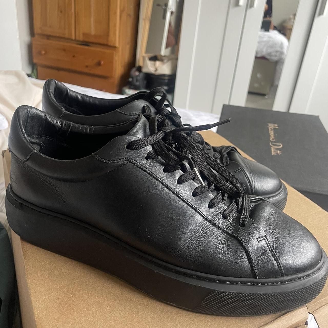 Arne men black trainers size 8 - Depop