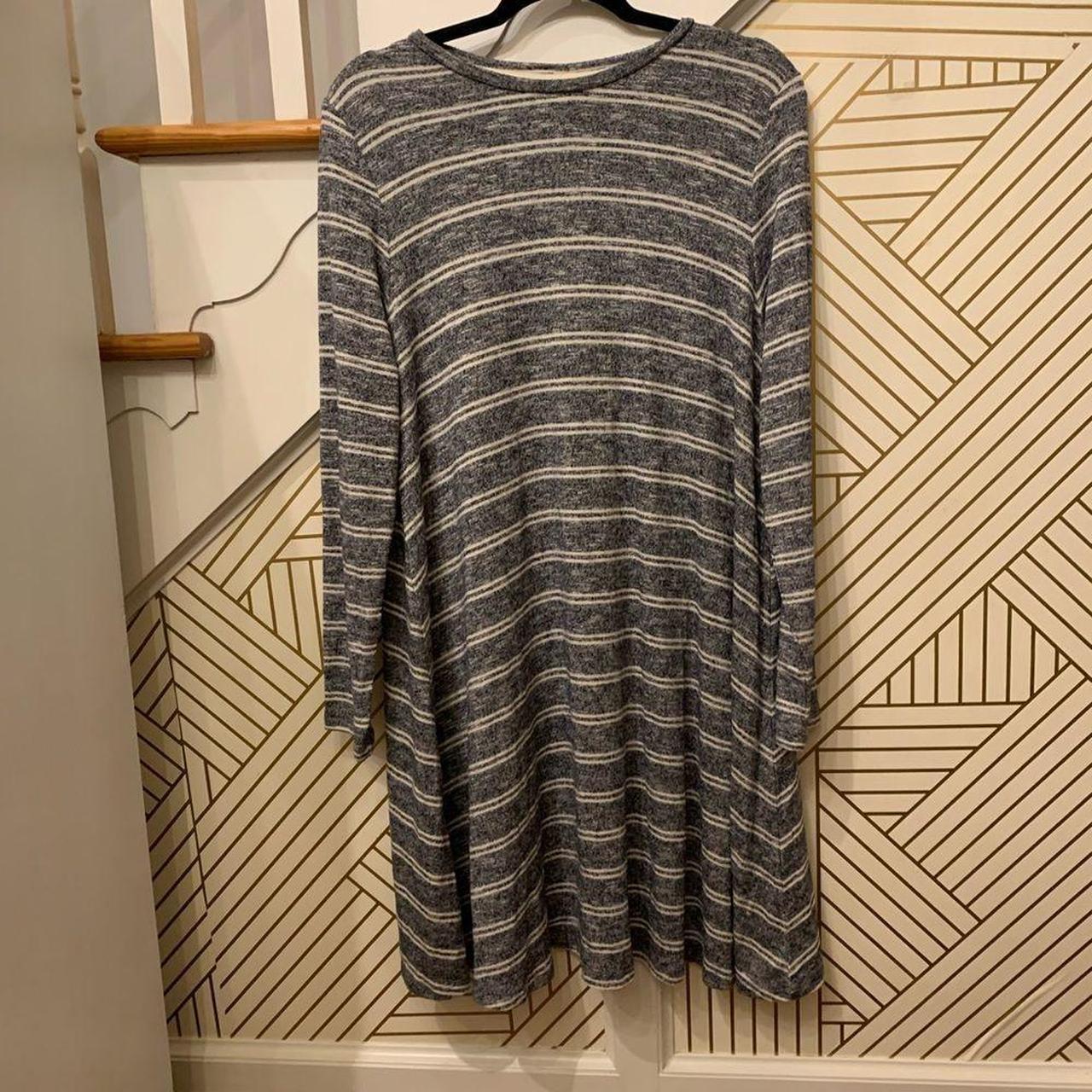 Lou and store grey swing dress