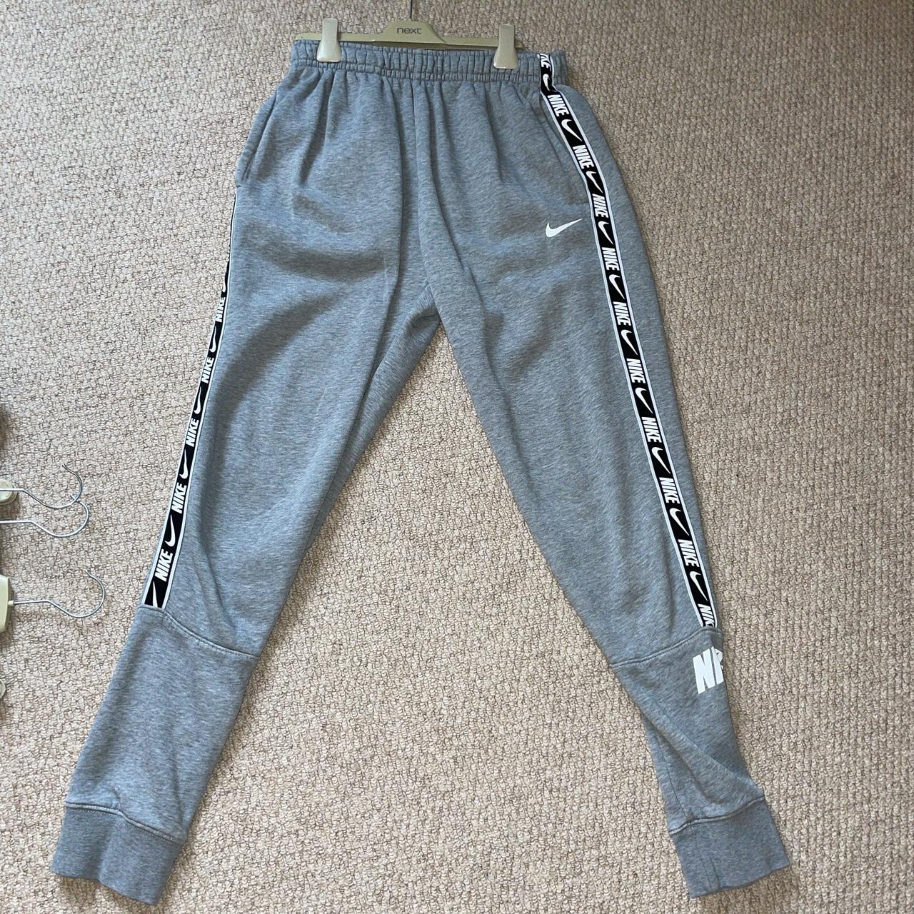 mens nike joggers gray