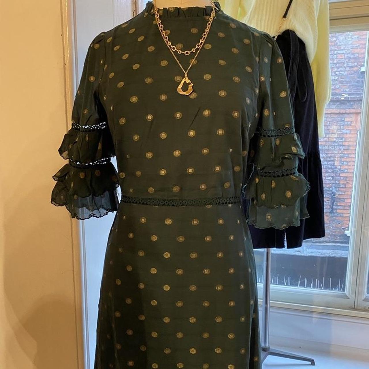 Oliver Bonas Women's Green Dress | Depop