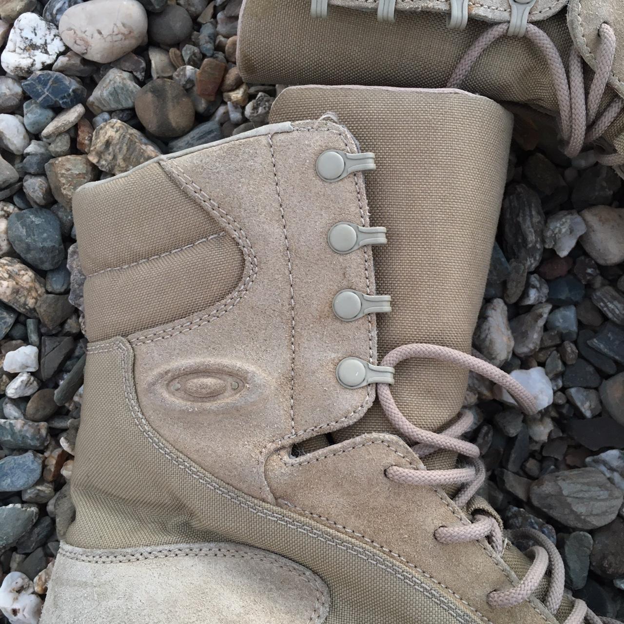 Vintage rare Oakley 9.0 tan tactical desert boots