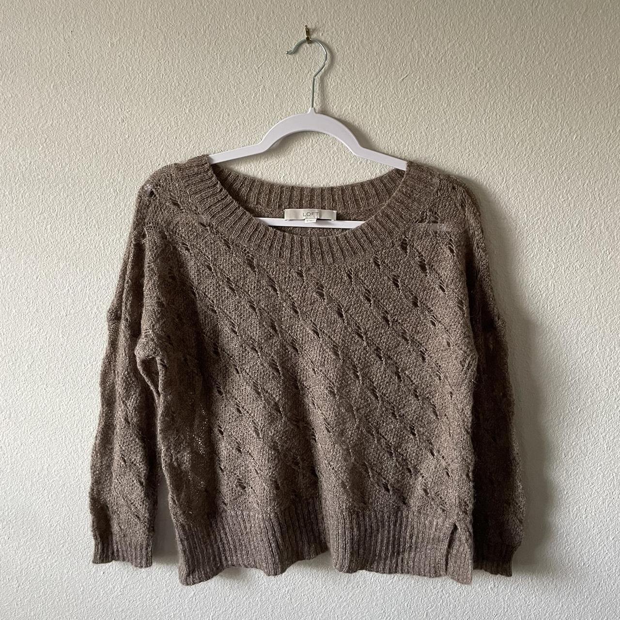 Light brown cropped lightweight loft sweater very