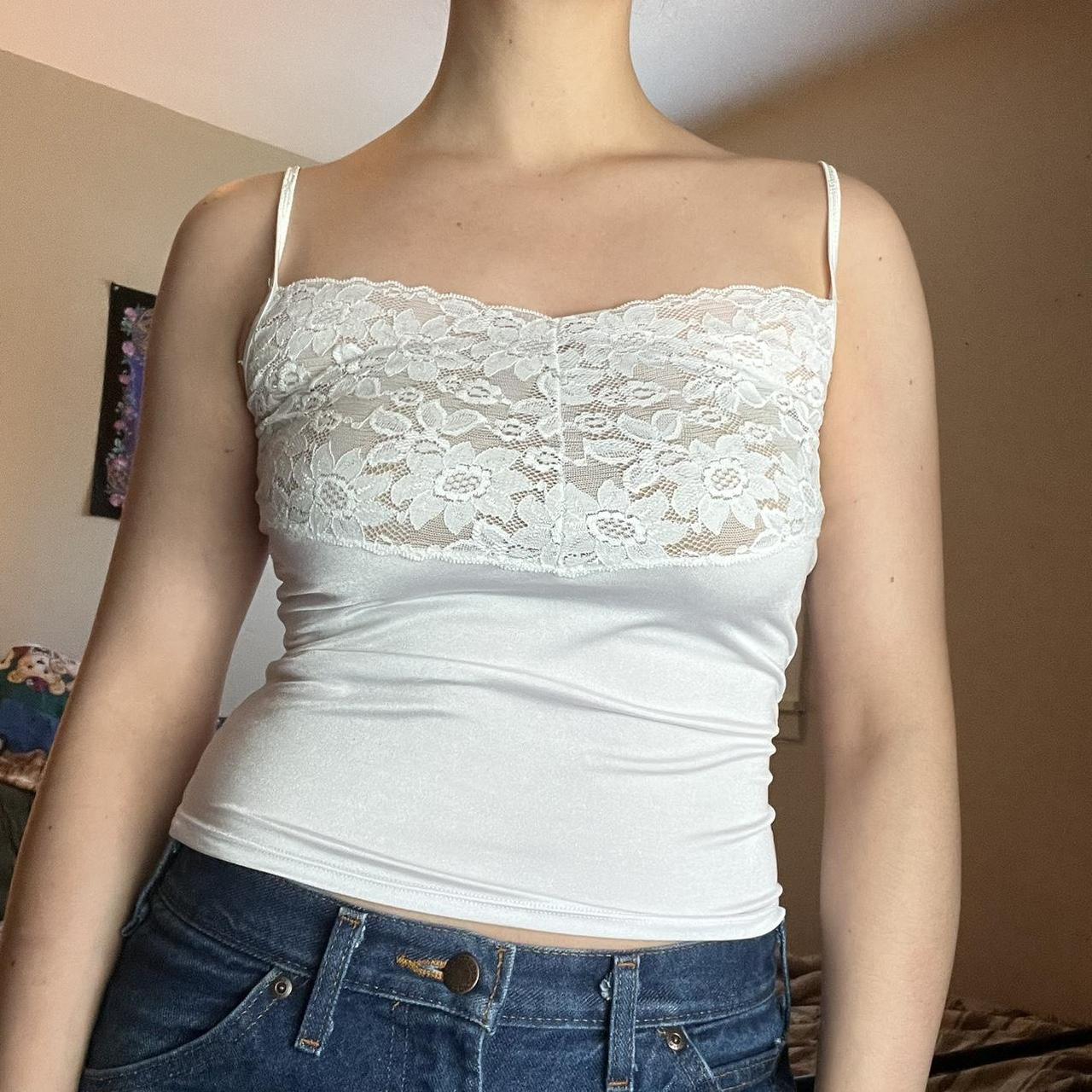 White lace spaghetti strap tank top! No brand name - Depop