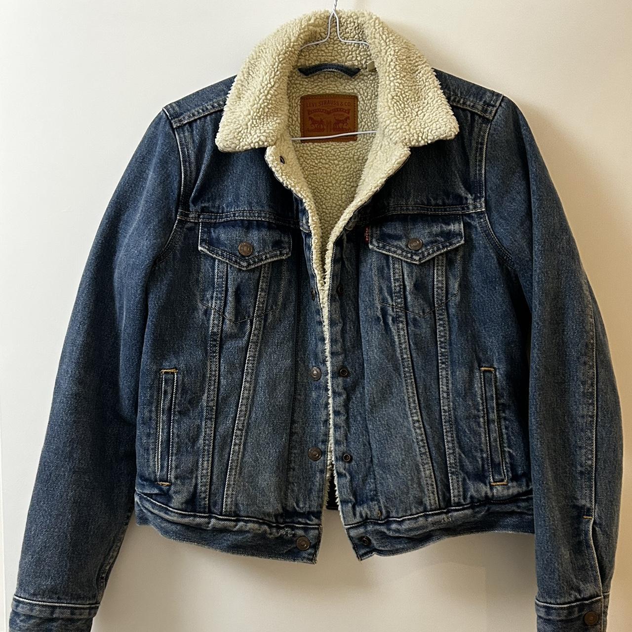 Levi's Women's Blue Jacket | Depop