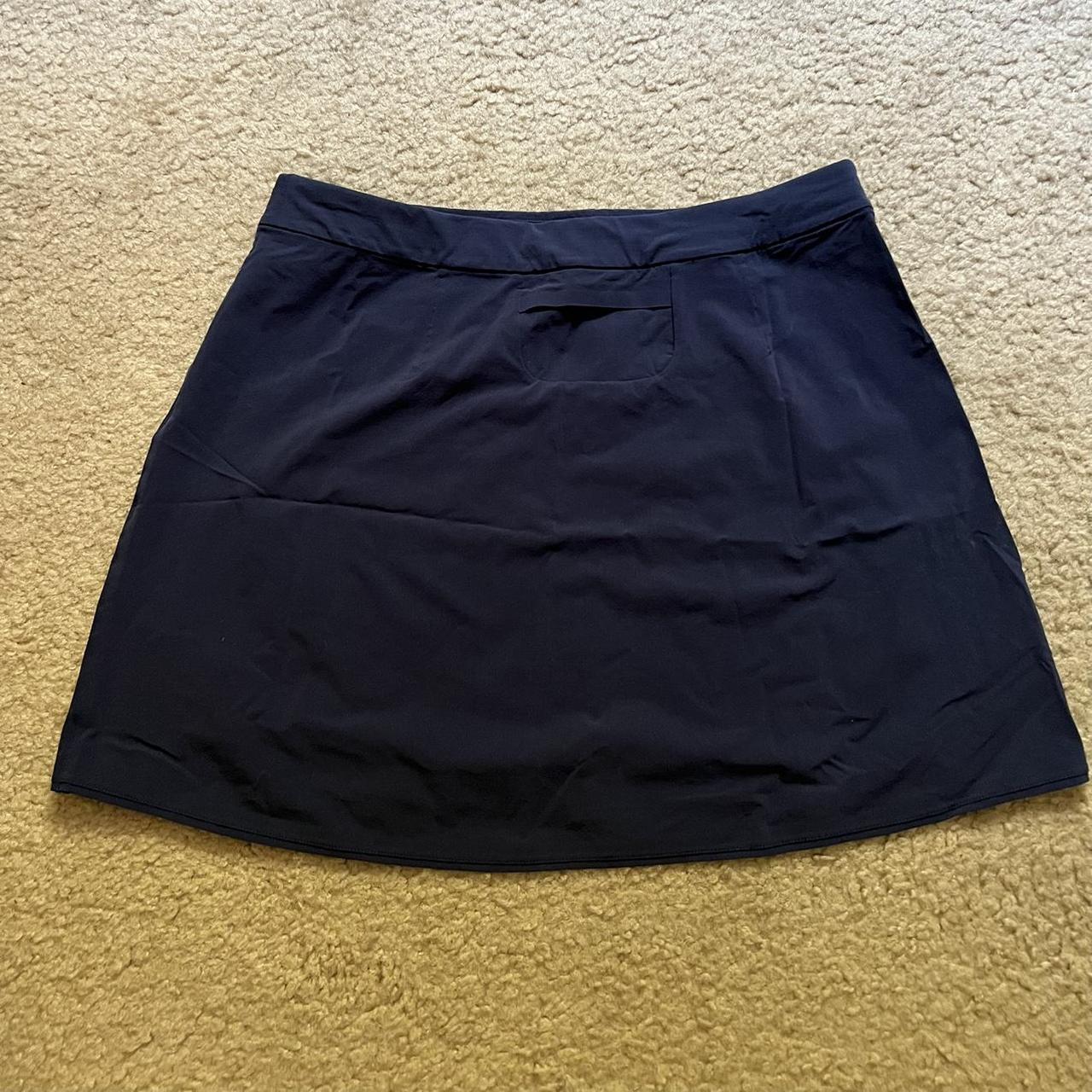 Outdoor Voices Women's Blue and Navy Skirt | Depop