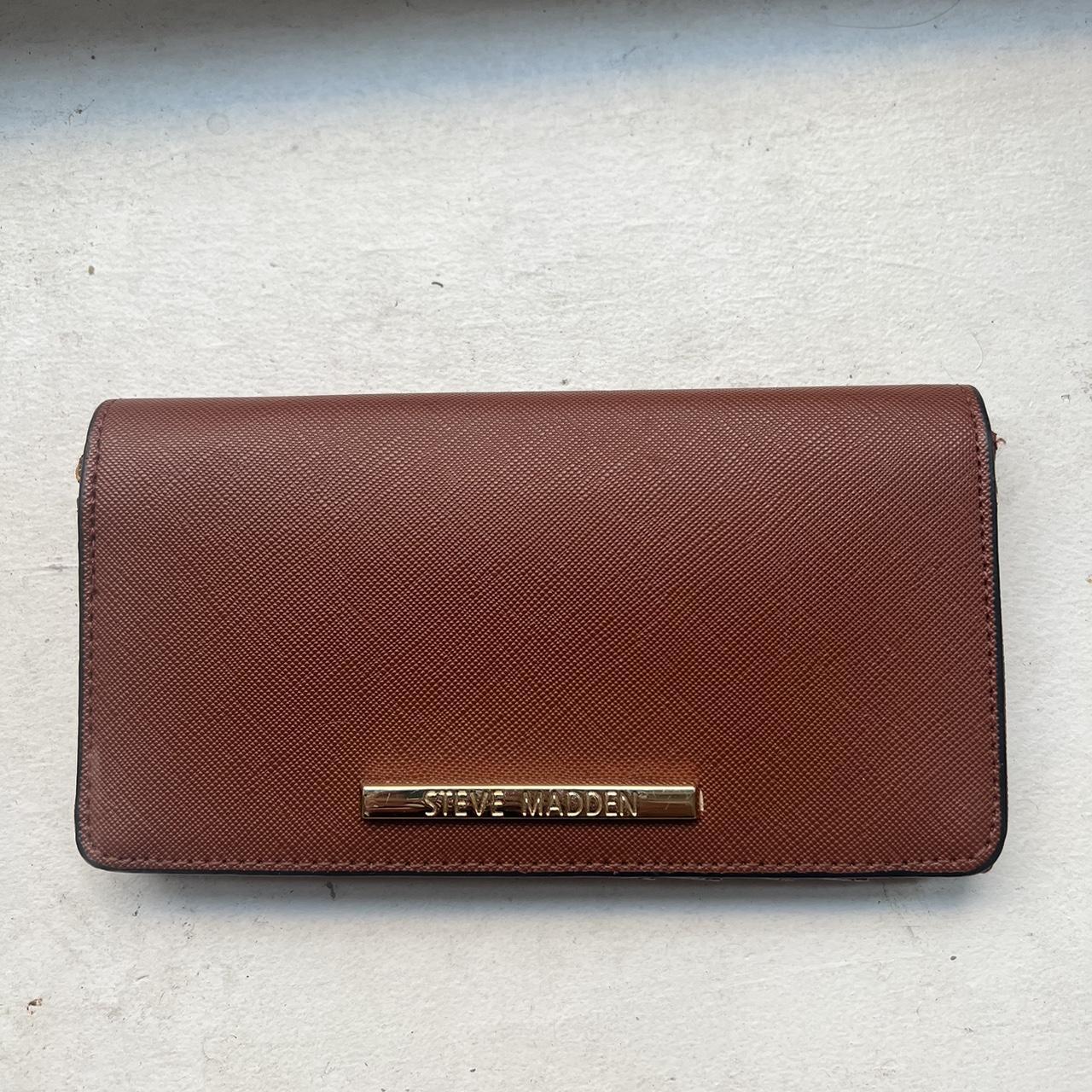 Steve Madden wallet - Depop