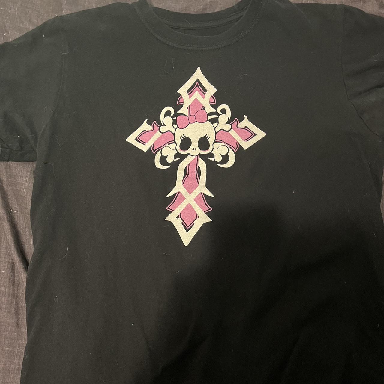 Skull and cross tshirt Size: large - Depop