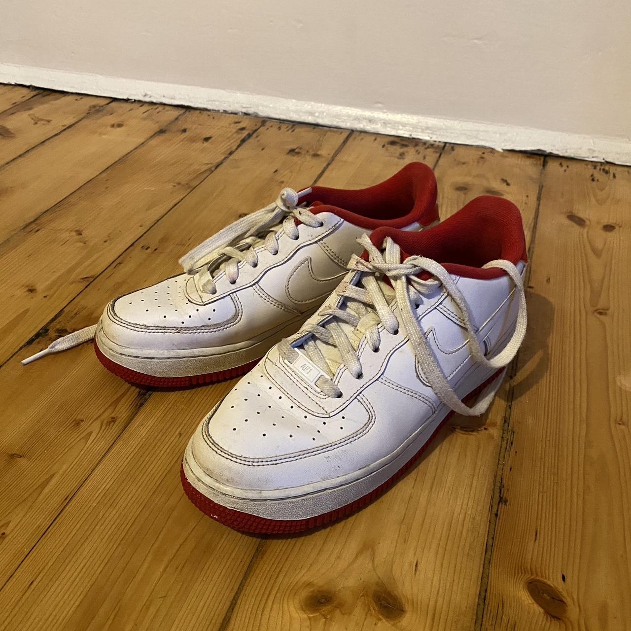 Nike air force red sales sole