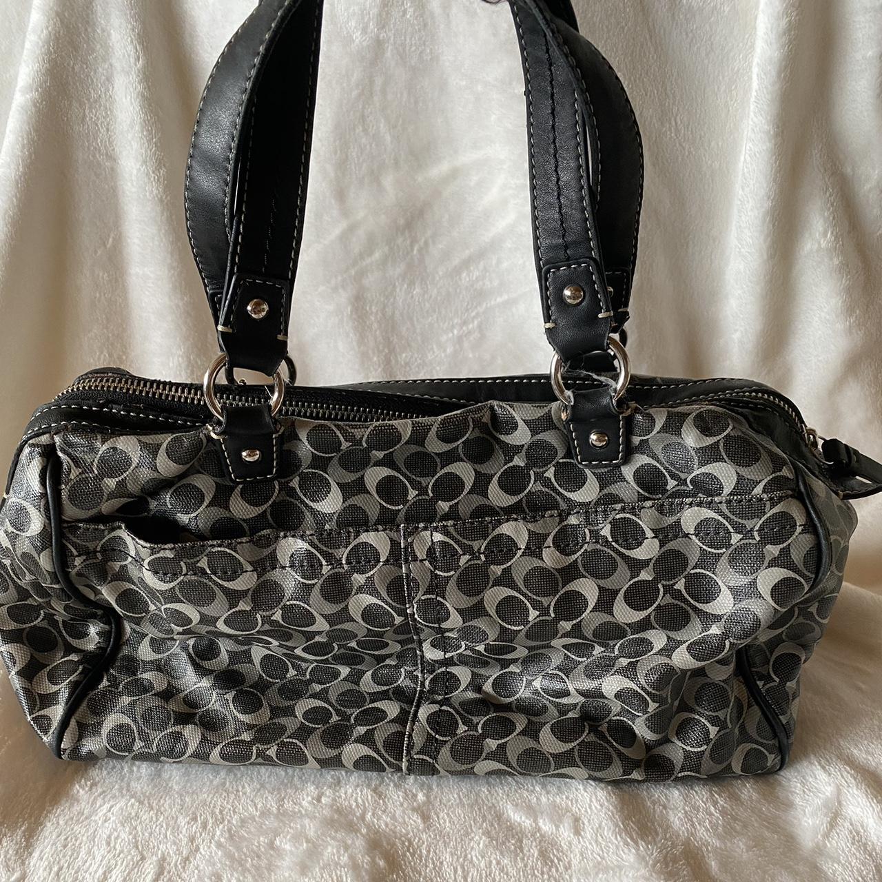 Authentic Coach Signature Chelsea Bias Zippered | Depop