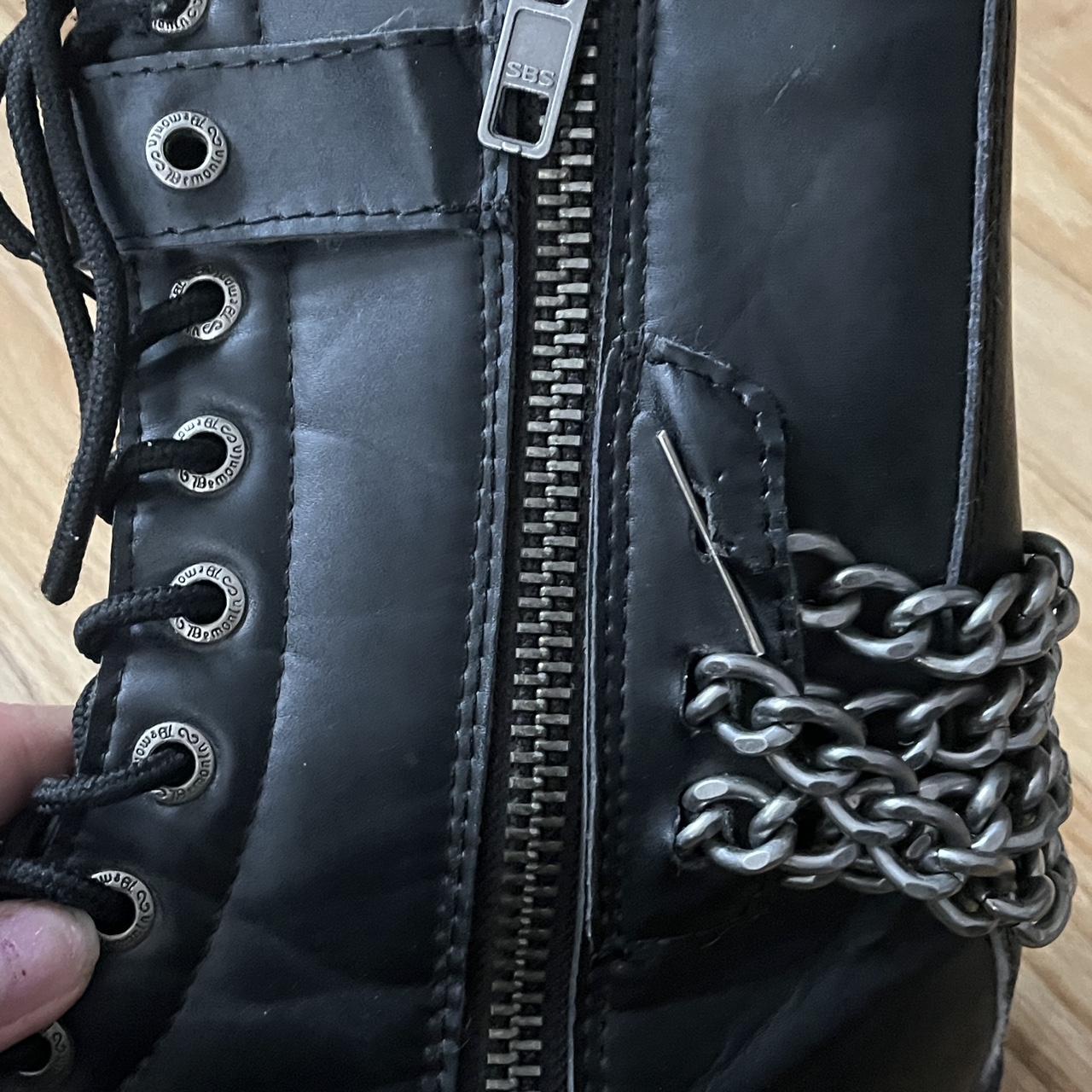 demonia combat boots