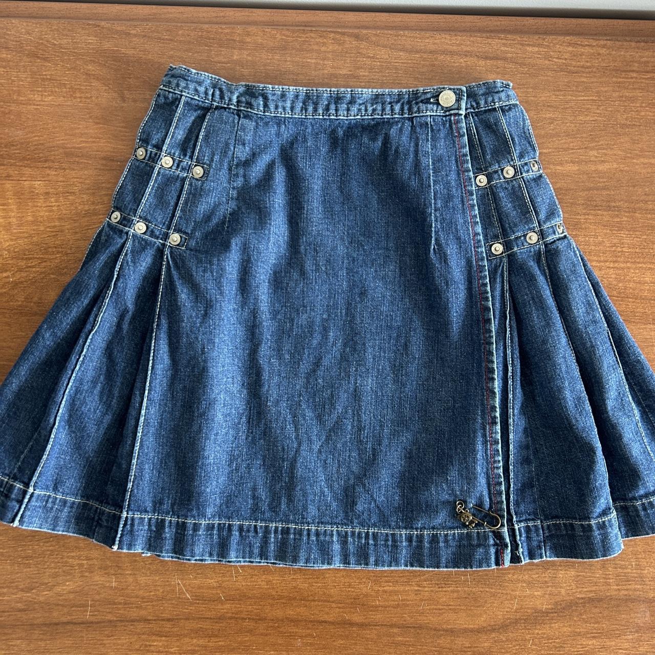 Pleated denim skirt xs best sale