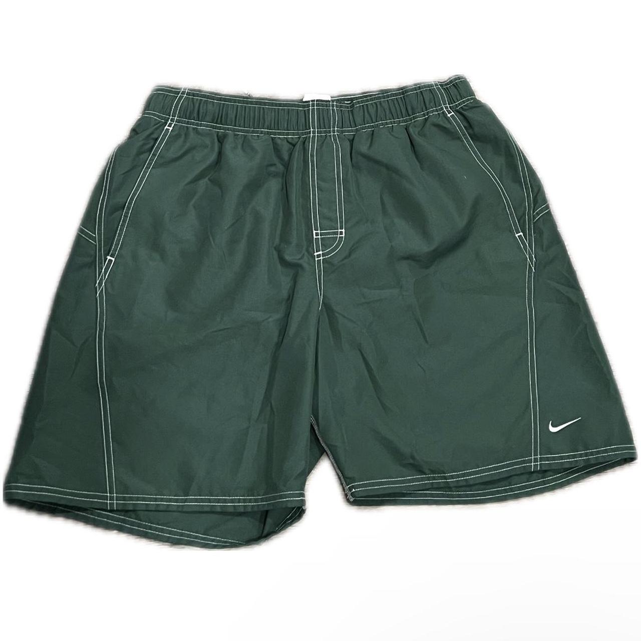 Forest green sale nike shorts