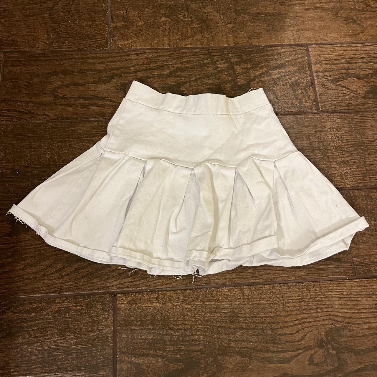 Tillys Women's White Skirt | Depop