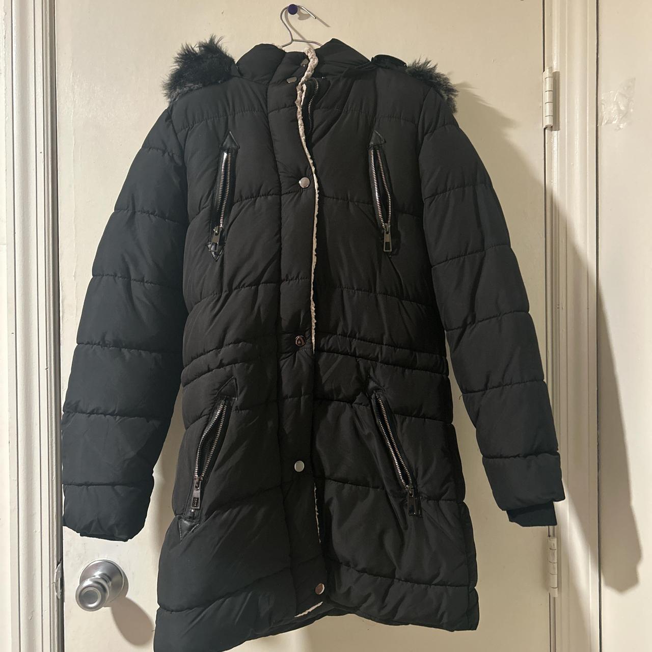 item listed by nadiial