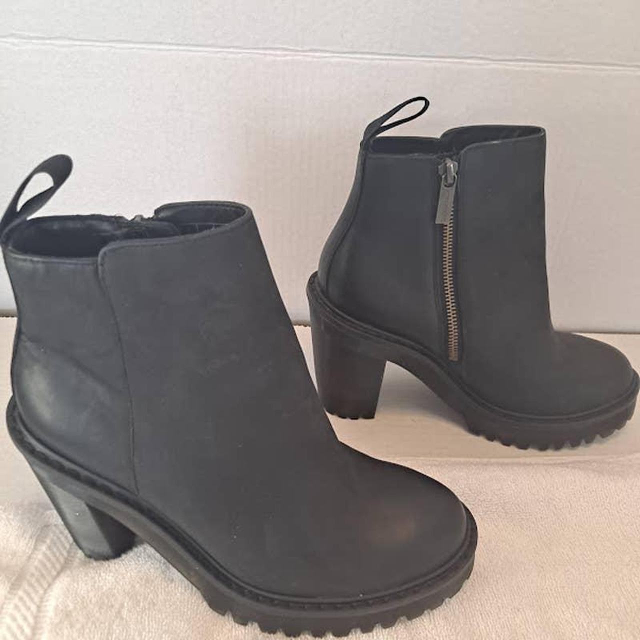 Dr. Martens Womens US 7 UK 5 Magdalena Lug Sole Depop