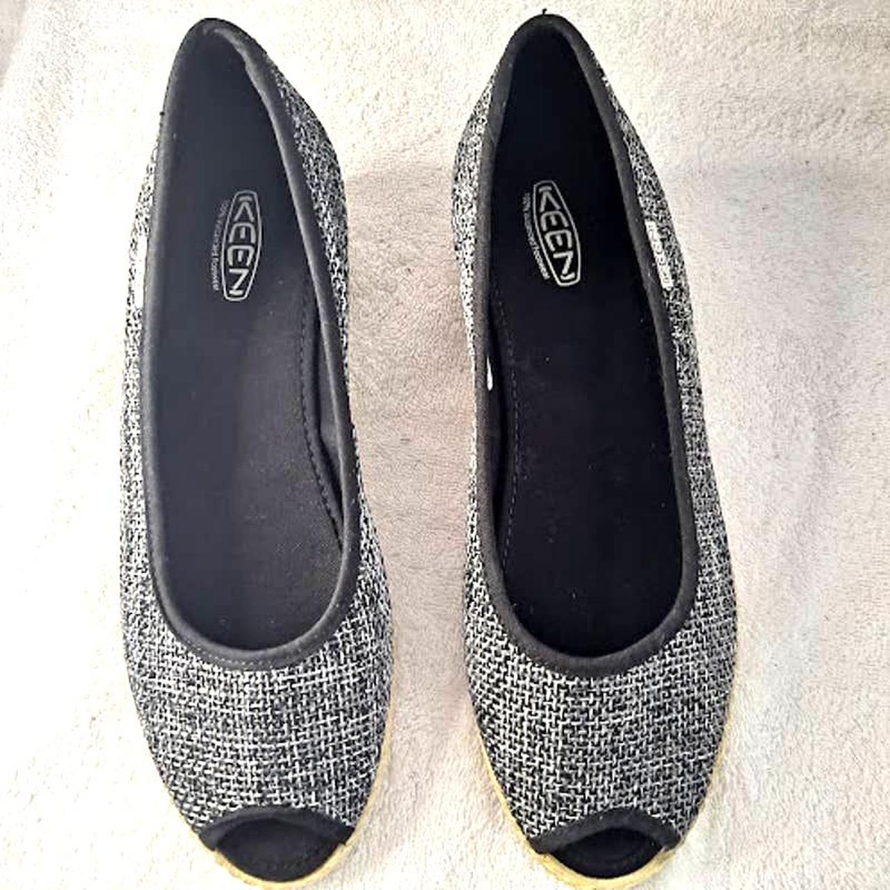 keen women's loafers