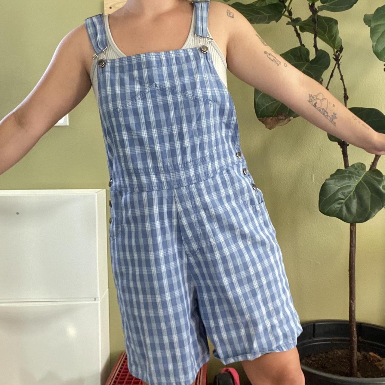 item listed by alexthrifts