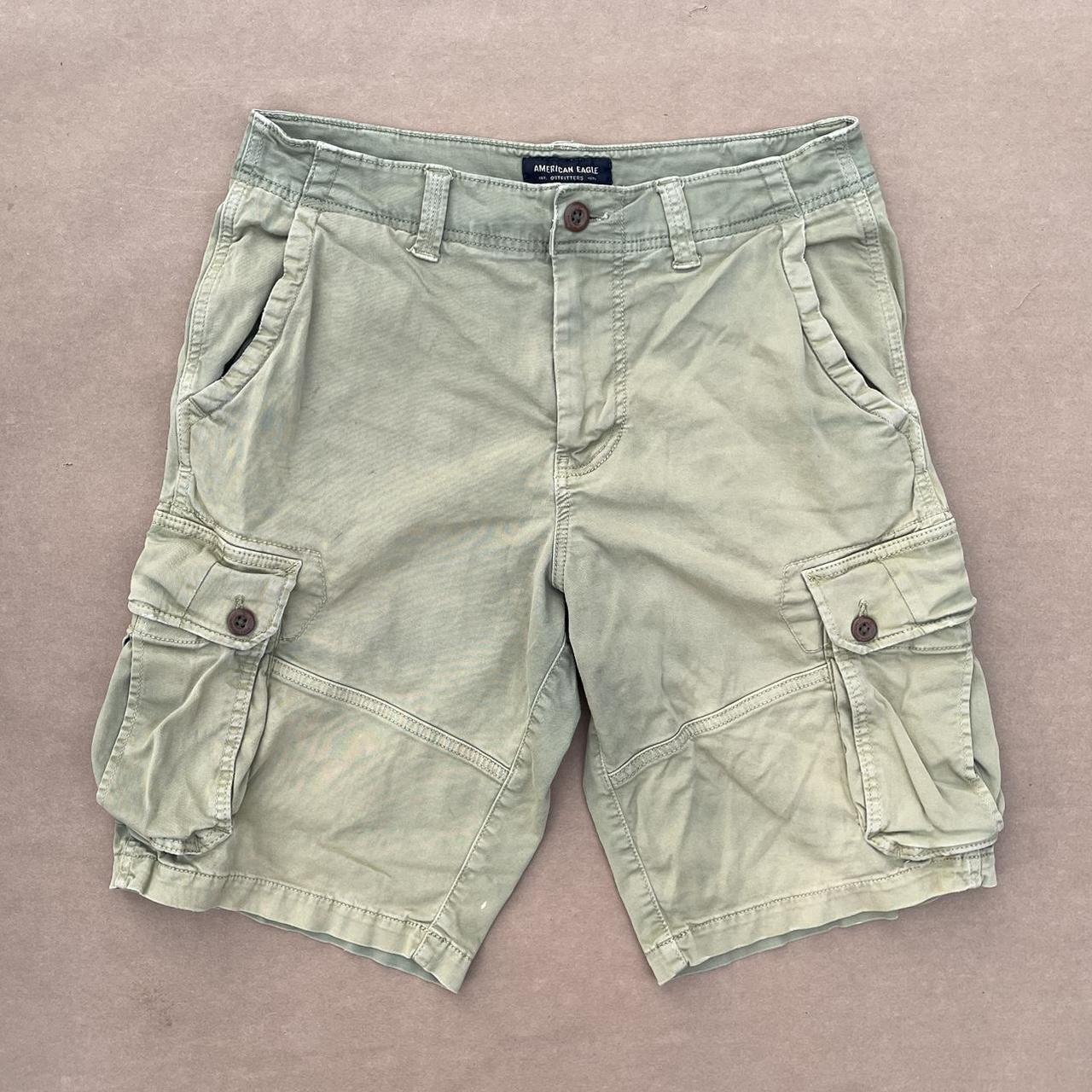 American Eagle Men's Khaki and Green Shorts | Depop