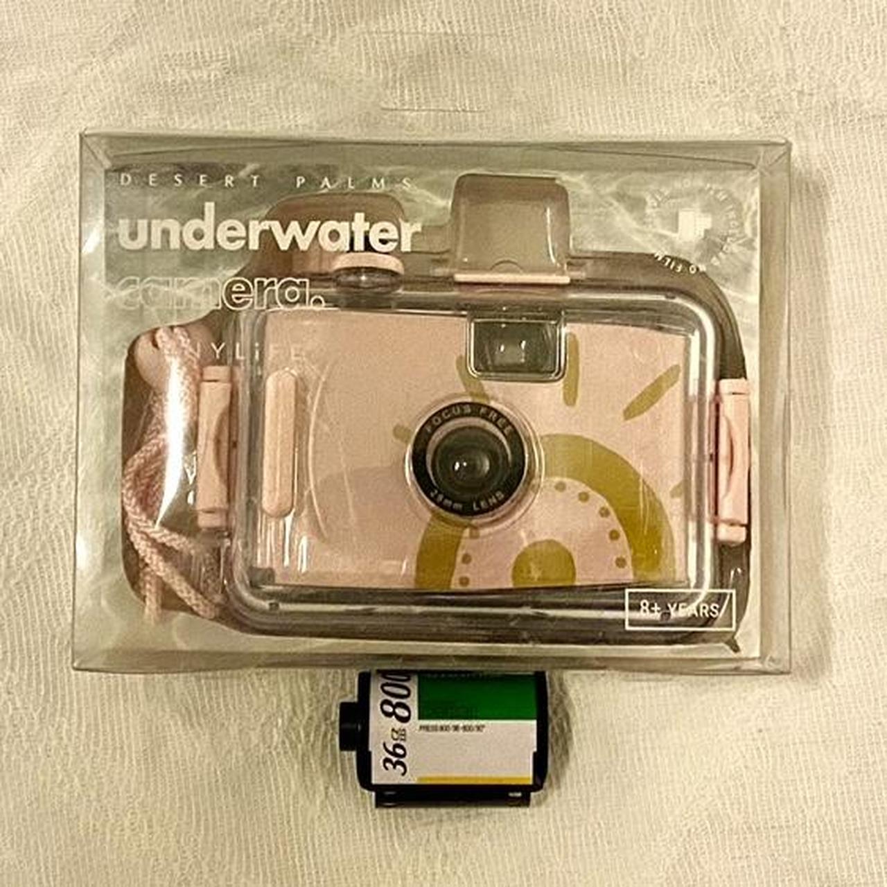 Sunnylife underwater camera with film! Good... Depop