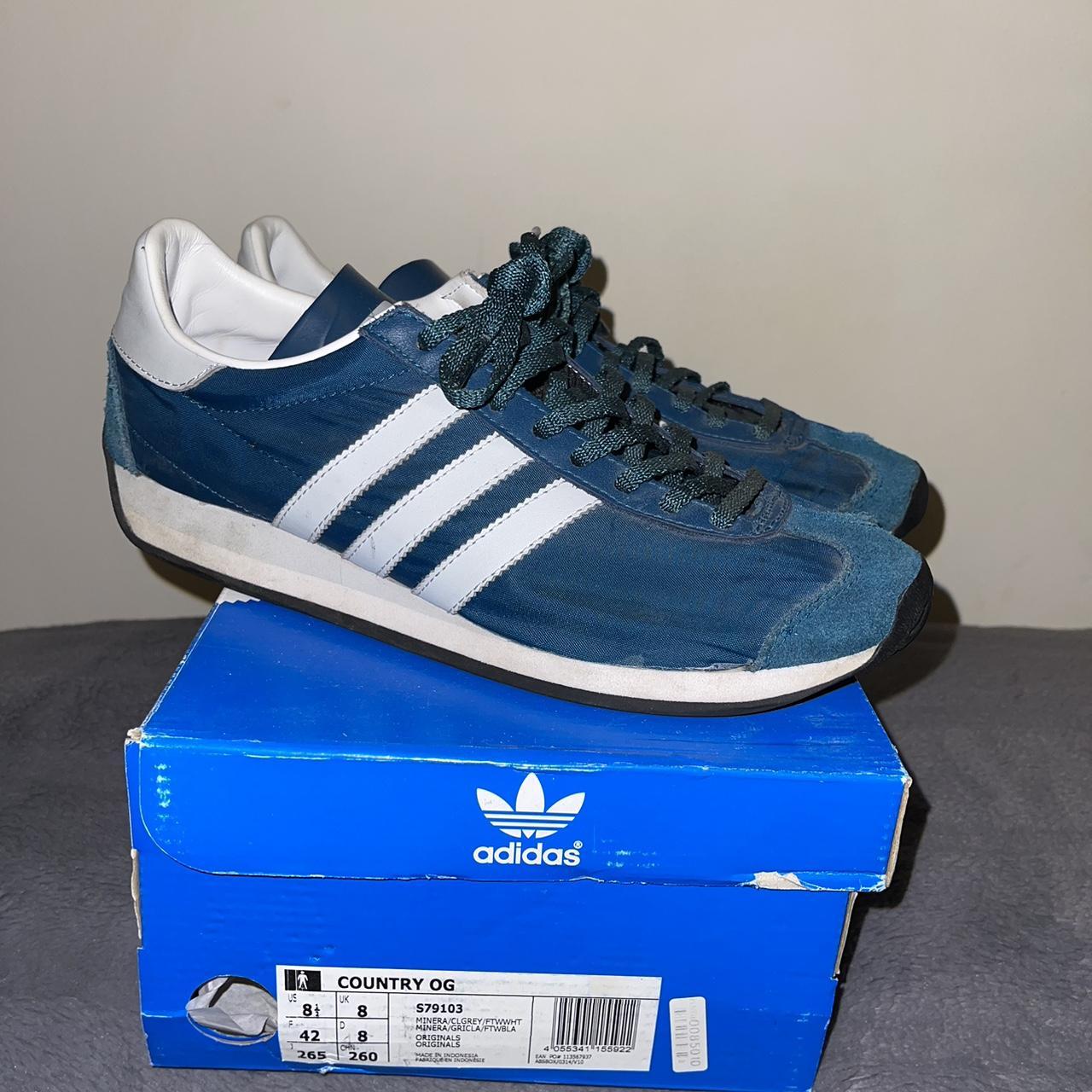 Adidas Originals Men's Navy and White Trainers | Depop