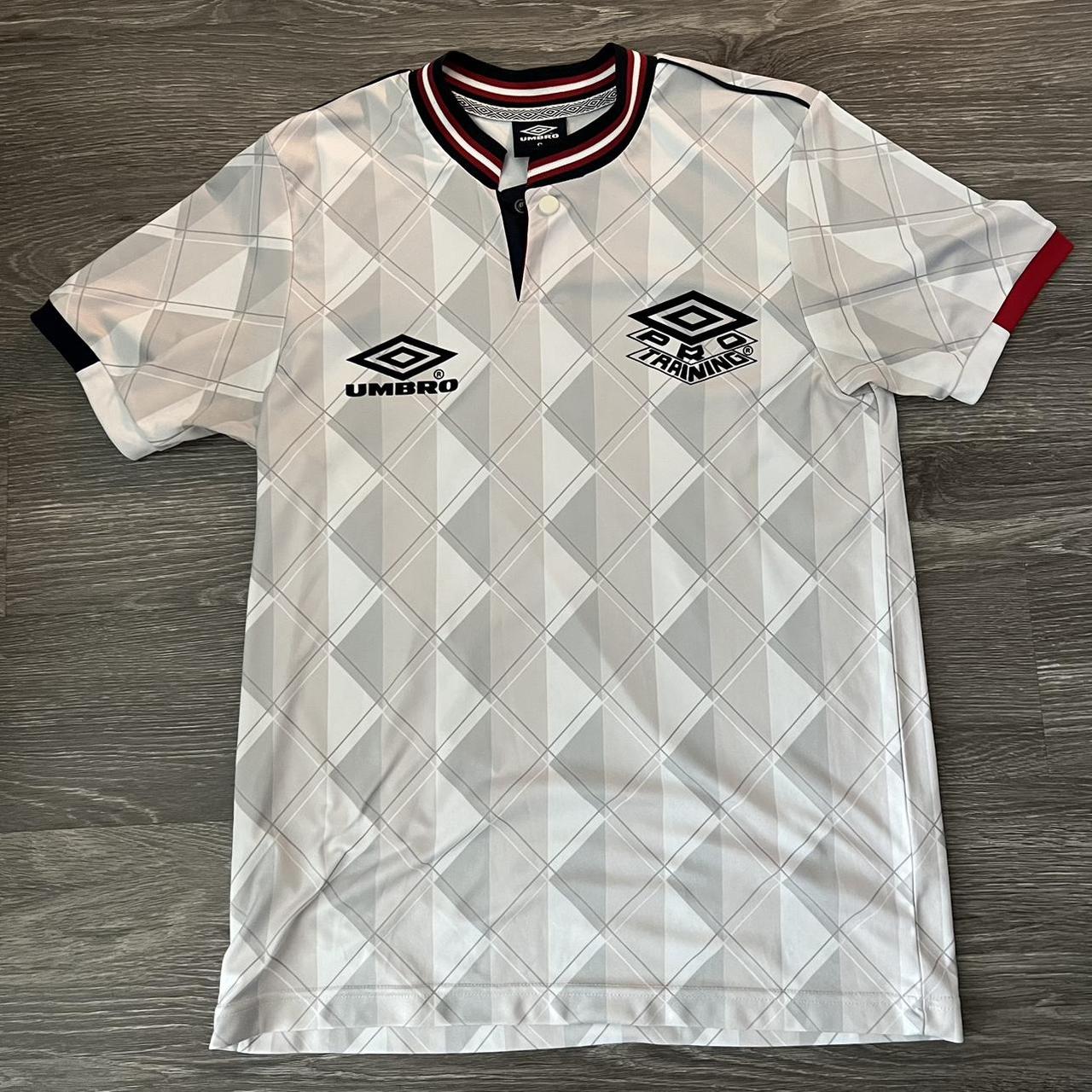 Umbro retro on sale training tops