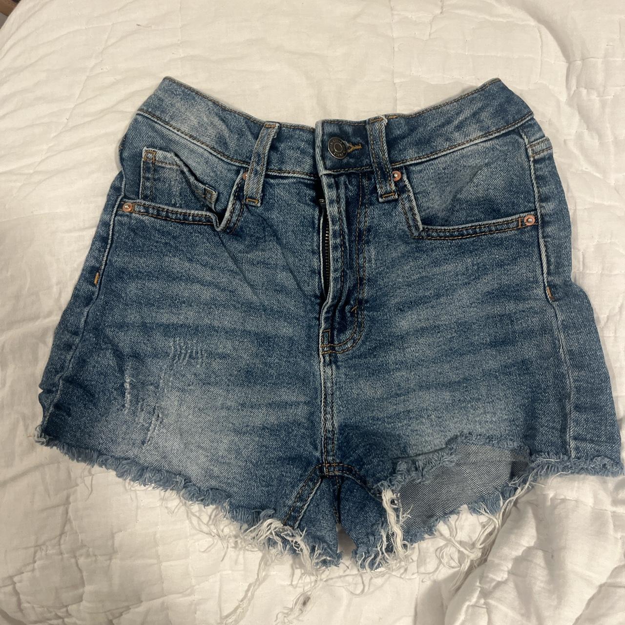 item listed by pinksnail