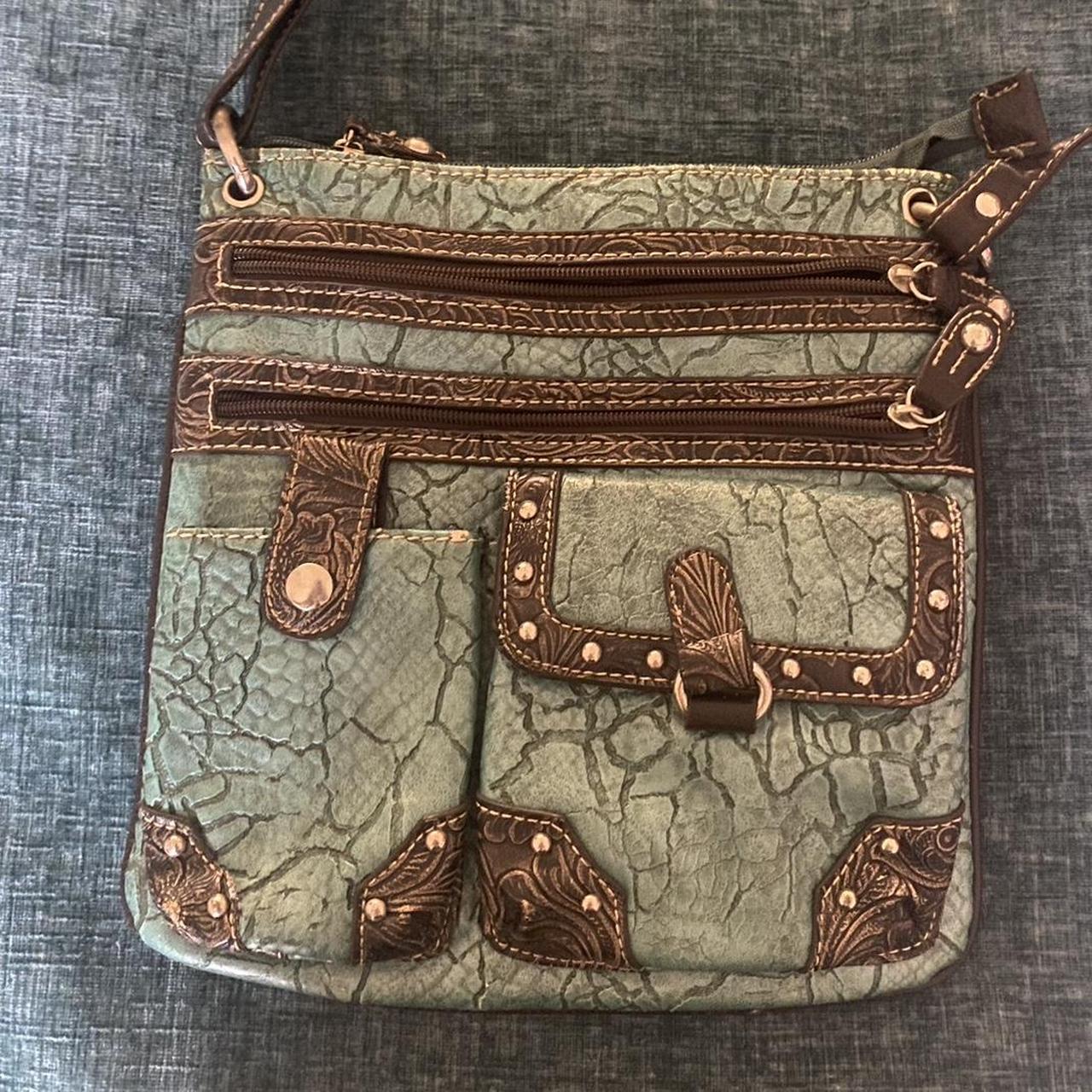 Saddle Back turquoise and brown bag Zipper closers... Depop