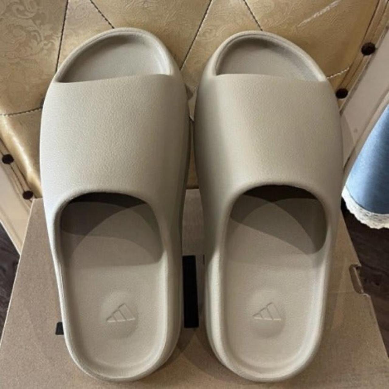 yeezy slides msrp