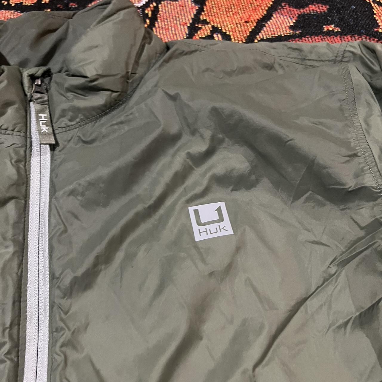 Huk Fishing Puffer Jacket, size Medium, has some... - Depop