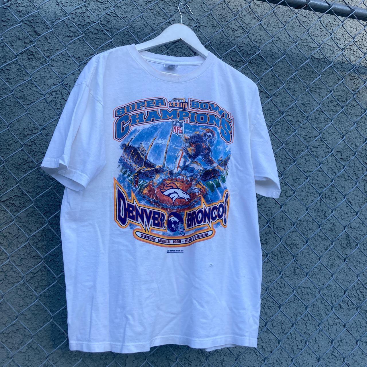 Vintage late 90s “Chicago Cubs” nutmeg t-shirt • - Depop