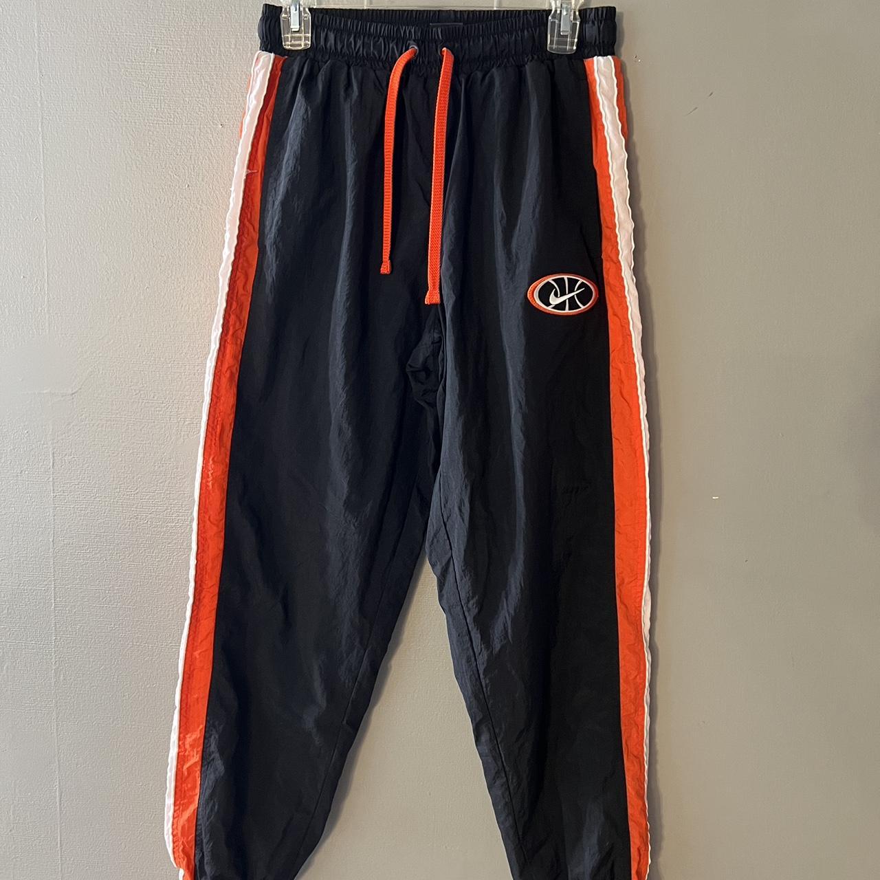 Black and orange nike 2024 sweatpants